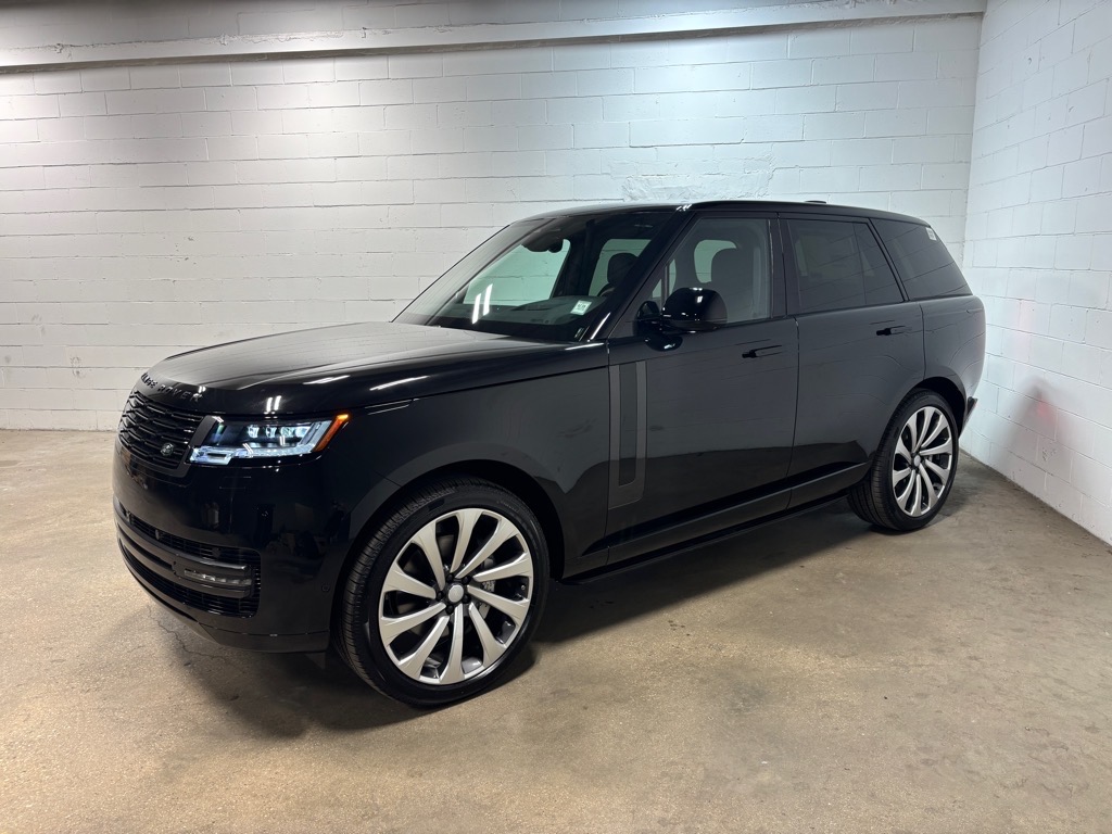 2025 Land Rover Range Rover P400 SE