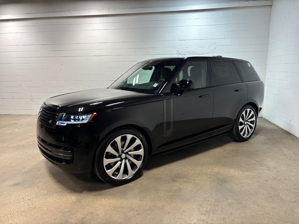 2025 Land Rover Range Rover P400 SE