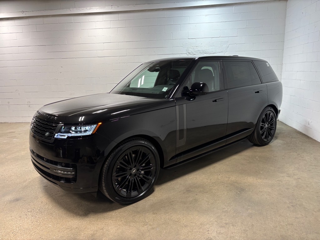 2025 Land Rover Range Rover P400 SE LWB