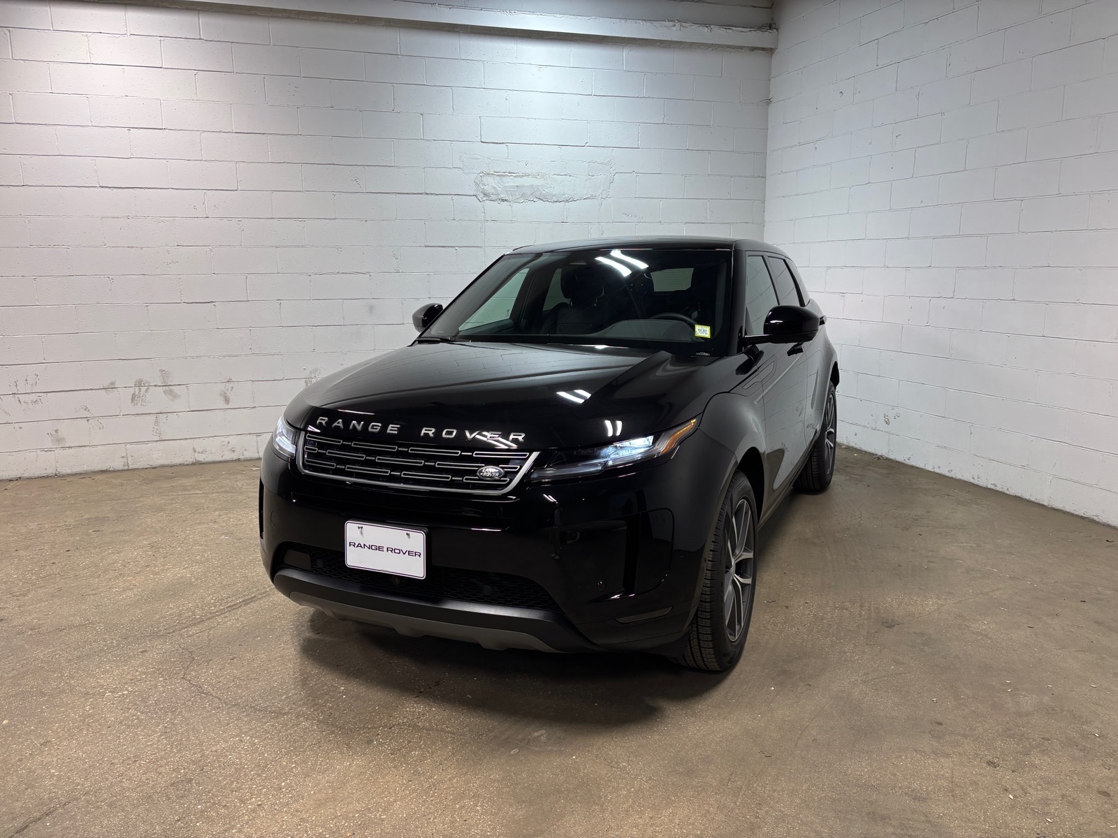 View vehicle photo 2