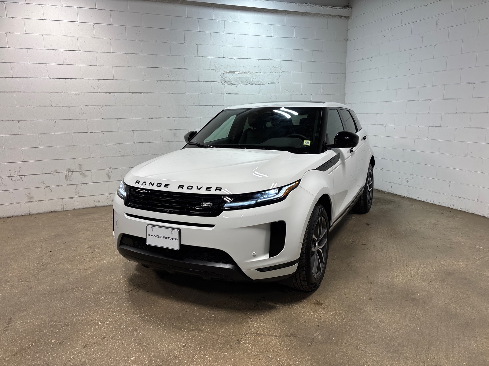View vehicle photo 2