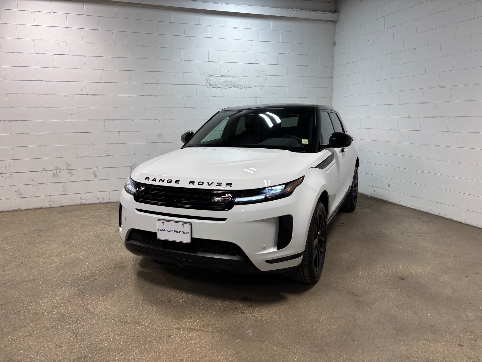 View vehicle photo 2