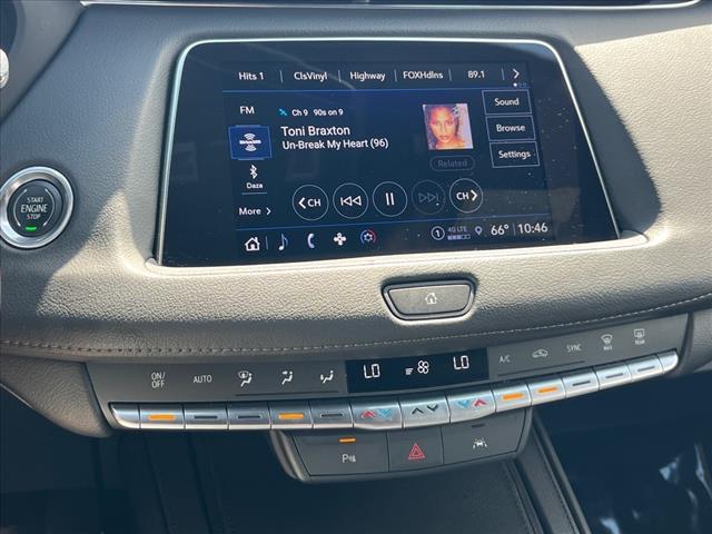 2023 Cadillac XT4 Premium Luxury