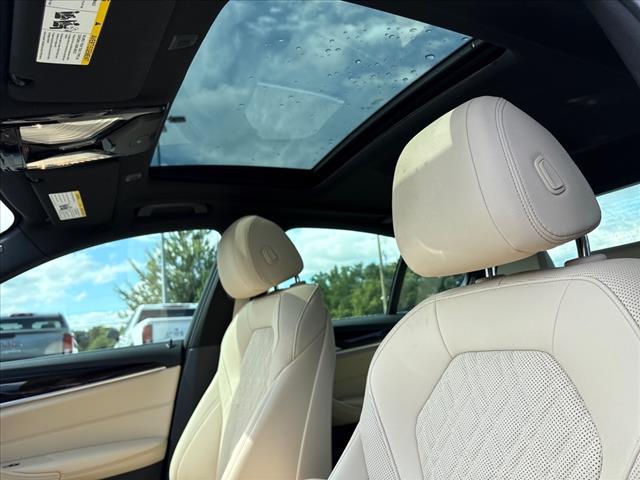 2021 BMW 5 Series 530i