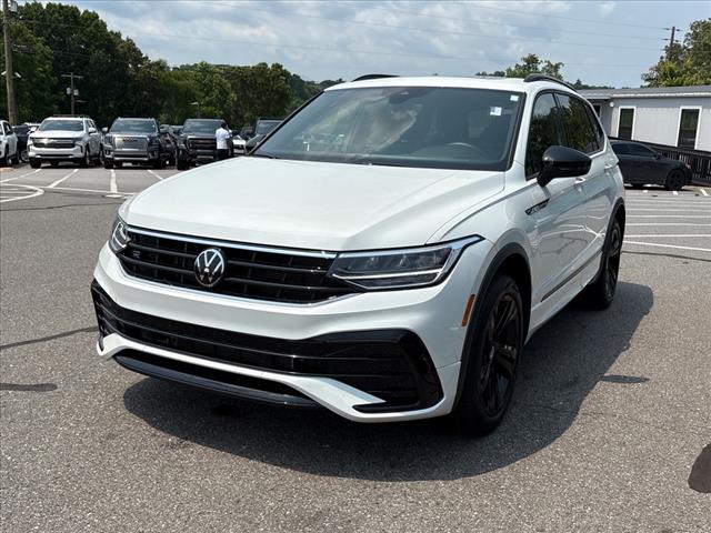 2024 Volkswagen Tiguan SE R-Line Black