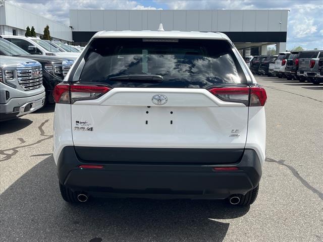 2023 Toyota RAV4 LE