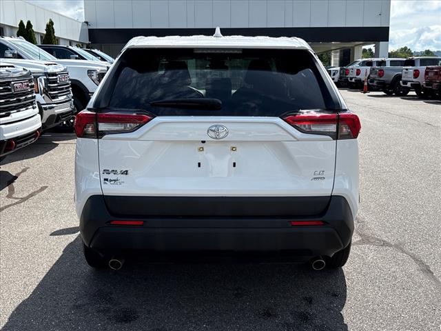 2025 Toyota RAV4 LE