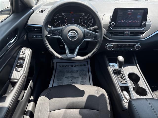2022 Nissan Altima 2.5 SV