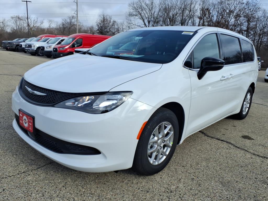 2026 Chrysler Voyager LX