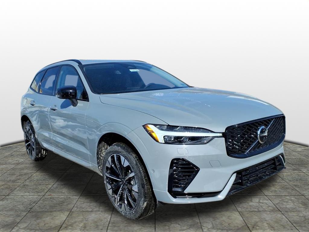 2026 Volvo XC60 T8 Plus