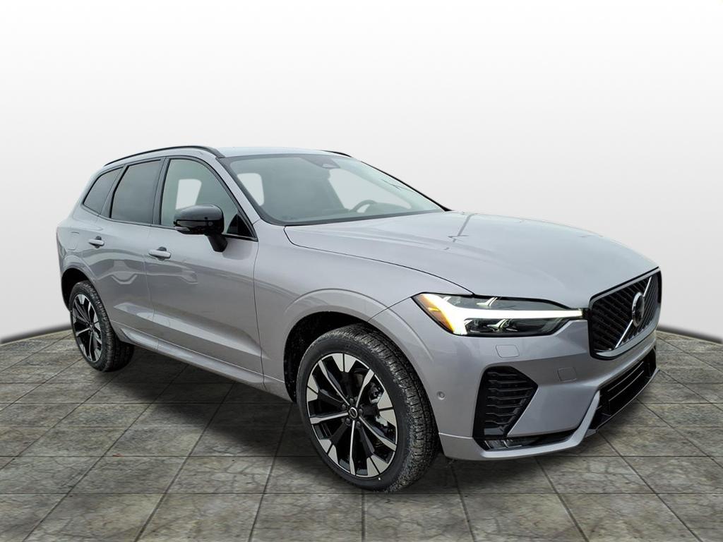 2026 Volvo XC60 B5 Plus