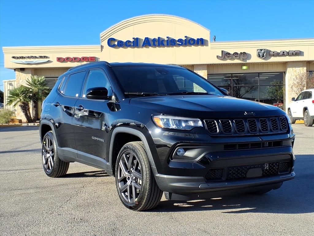 2026 Jeep Compass Latitude Altitude