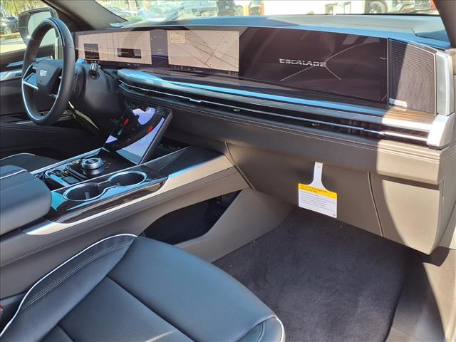 2026 Cadillac Escalade Luxury - Photo 8