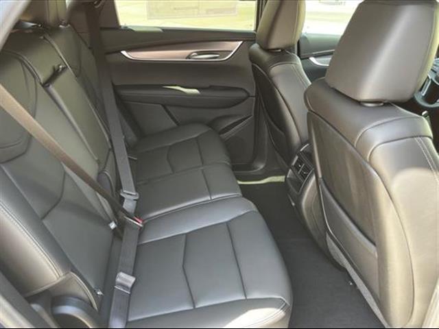 2025 Cadillac XT5 Luxury