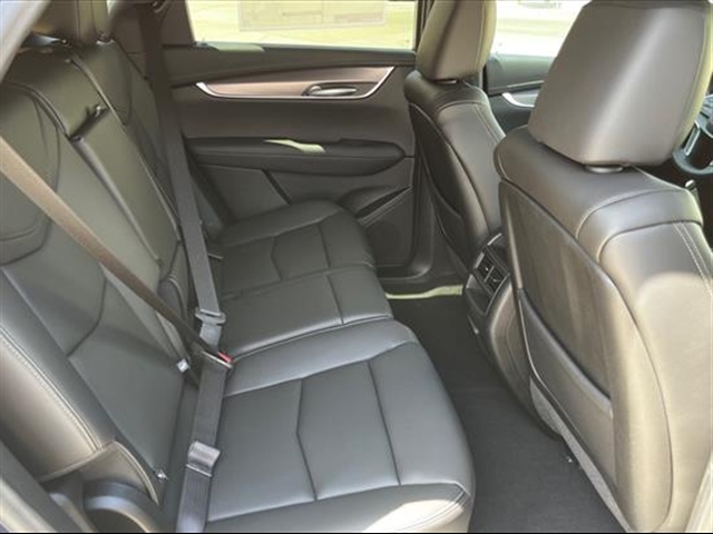 2025 Cadillac XT5 Luxury