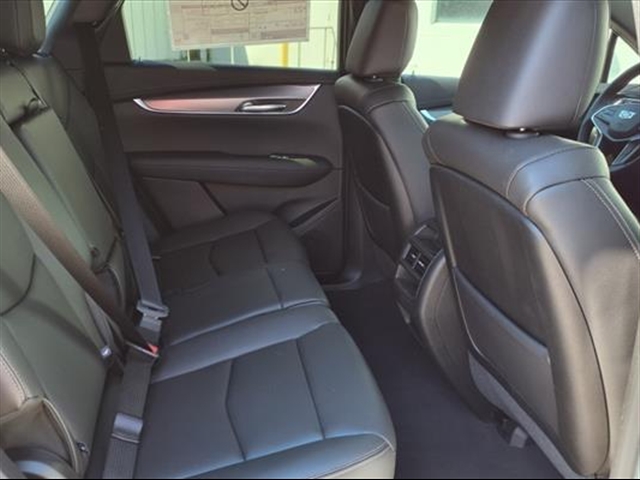 2025 Cadillac XT5 Luxury