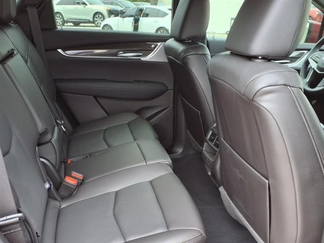 2025 Cadillac XT5 Sport