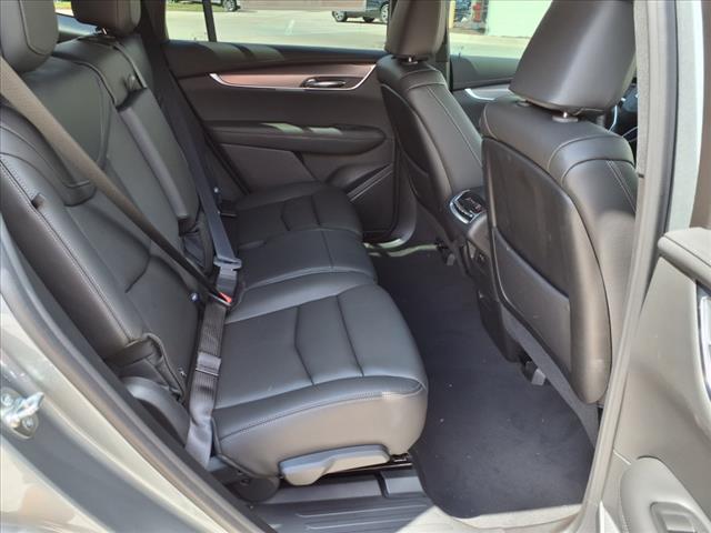 2025 Cadillac XT6 Luxury