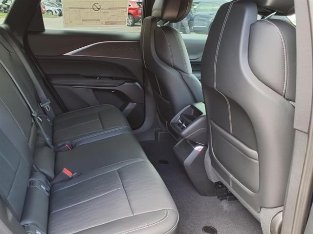 2025 Cadillac LYRIQ Sport