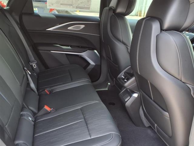 2025 Cadillac LYRIQ Sport