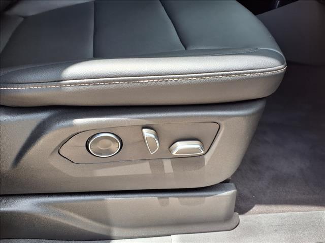 2024 Cadillac Escalade ESV Luxury
