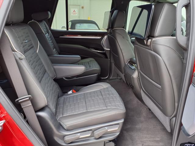 2025 Cadillac Escalade Sport Platinum