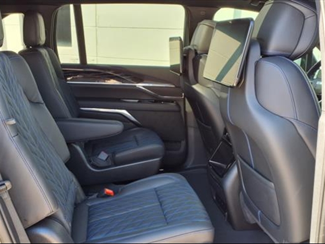 2025 Cadillac Escalade IQ Sport 1