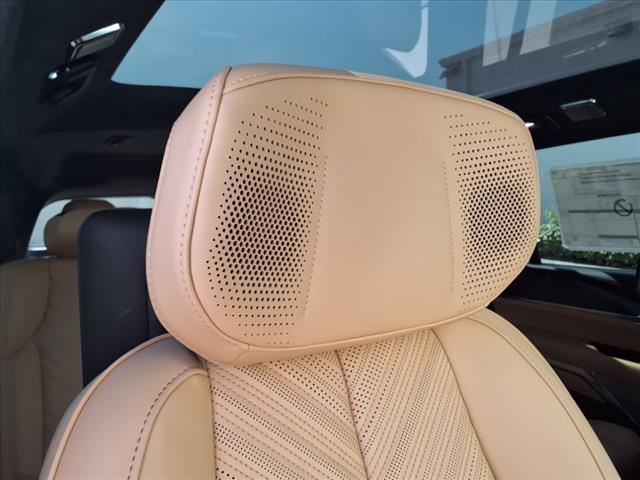 2025 Cadillac Escalade IQ Sport 2
