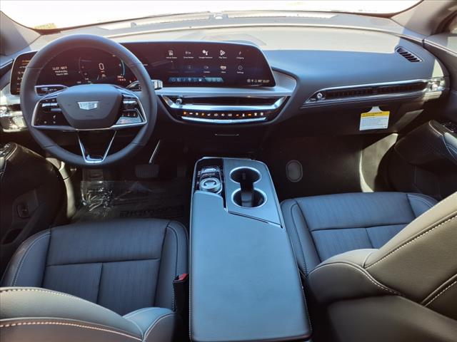 2025 Cadillac LYRIQ Sport