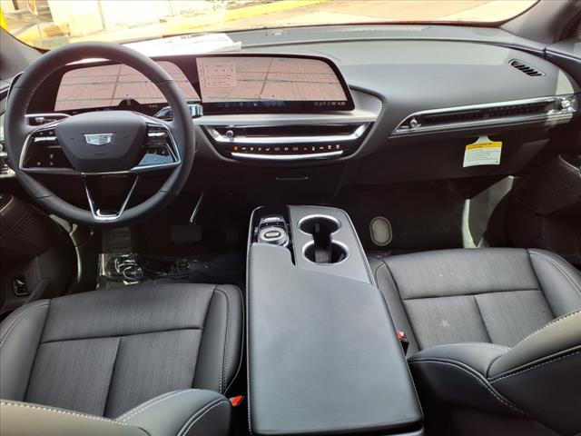 2025 Cadillac LYRIQ Sport