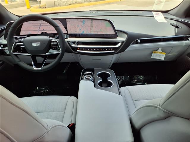2025 Cadillac LYRIQ Sport
