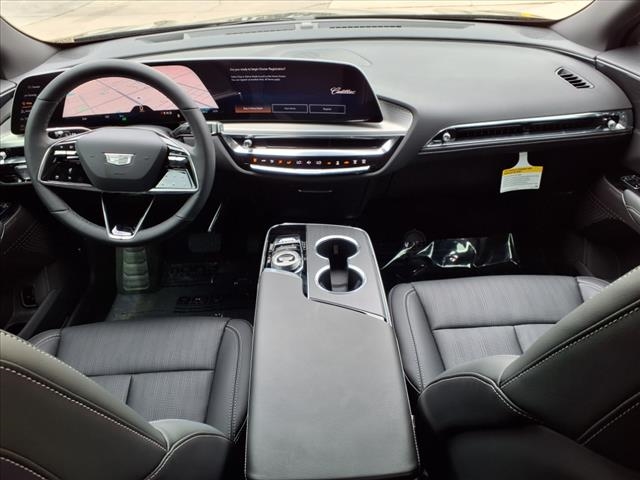 2025 Cadillac LYRIQ Sport
