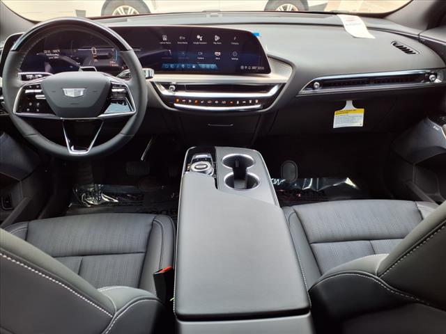 2025 Cadillac LYRIQ Sport