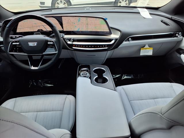 2025 Cadillac LYRIQ Sport