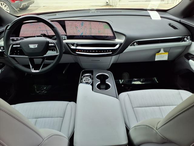 2025 Cadillac LYRIQ Sport