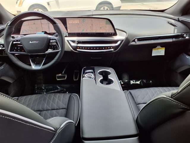 2026 Cadillac LYRIQ-V 