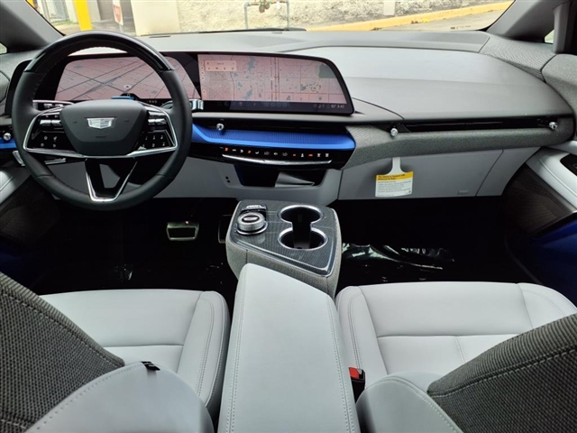2025 Cadillac OPTIQ 