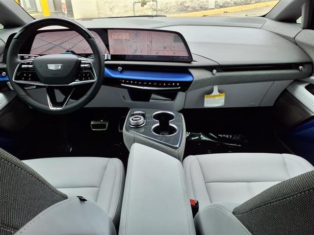 2025 Cadillac OPTIQ 