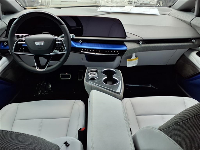 2025 Cadillac OPTIQ 