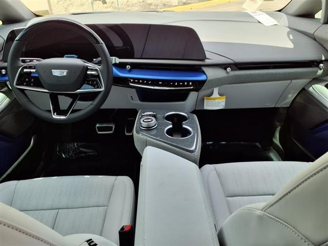 2025 Cadillac OPTIQ 