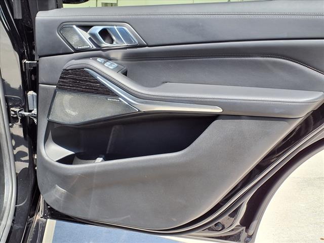 2021 BMW X7 M50i
