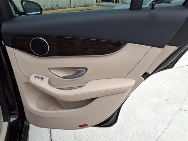 2021 Mercedes-Benz GLC GLC 300