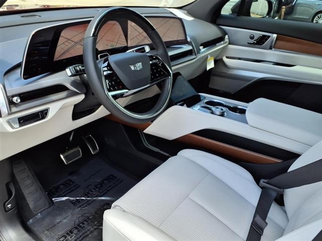2026 Cadillac VISTIQ 