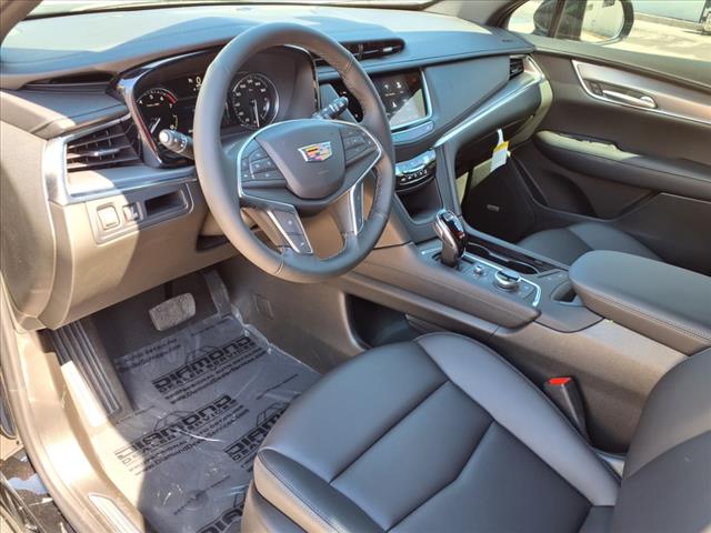 2025 Cadillac XT5 Luxury