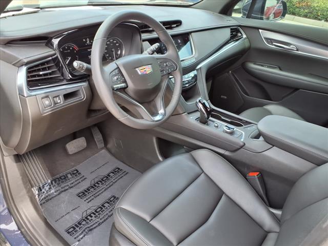 2025 Cadillac XT6 Luxury