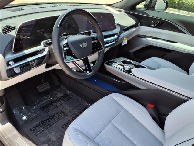 2025 Cadillac LYRIQ Sport