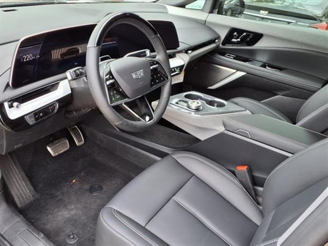 2025 Cadillac OPTIQ 