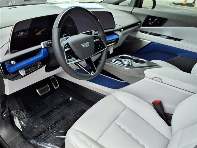 2025 Cadillac OPTIQ 