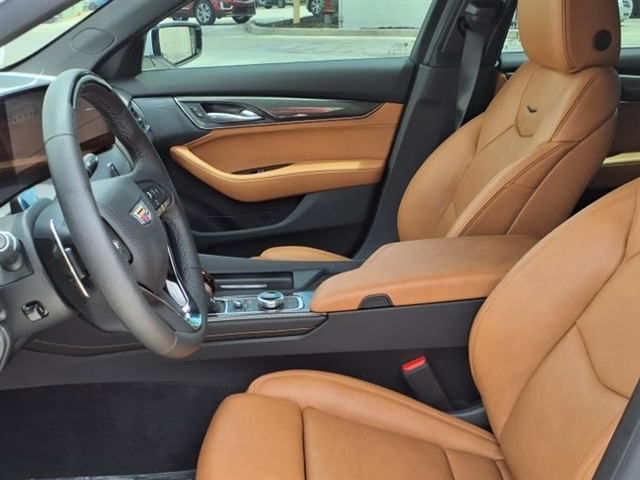 2025 Cadillac CT5 Sport