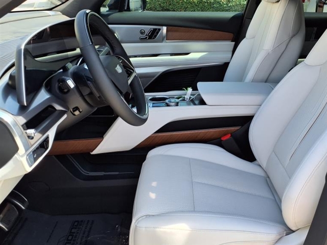 2026 Cadillac VISTIQ 